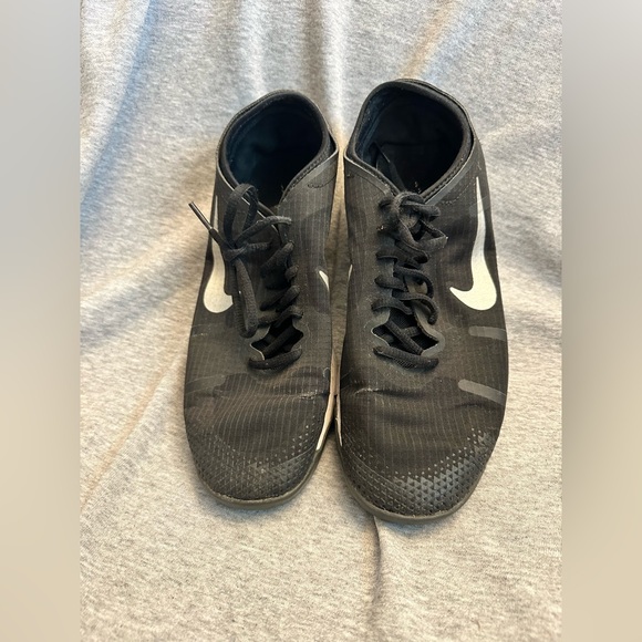 CHEAP Nike black white trainers, women 9 - see all
Pics and imperfections - Picture 1 of 9